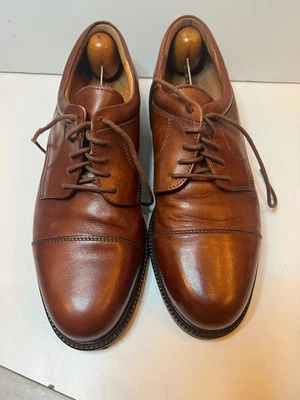 Johnston & Murphy PASSPORT Cap-Toe Oxfords Brown Leather Lace-Ups Men's 8.5 - Image 1 of 4