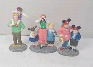 Dept. 56 Heritage Disney Parks Village Series Disney Parks Family #5354-6 No Box - Picture 1 of 8