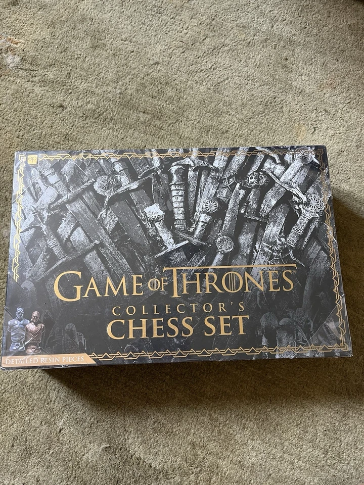 USAopoly Game of Thrones Collector's Chess Set