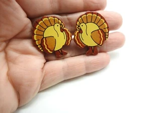 Pendientes pintados de madera de pavo de Acción de Gracias con clip vintage - Imagen 1 de 5