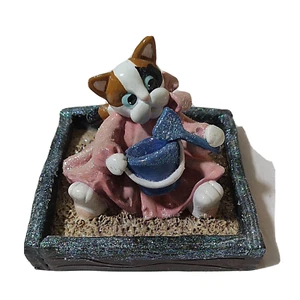 Enesco Donna Little Girl Calico Kitten Cat Playing in Sandbox Figurine  - Picture 1 of 7