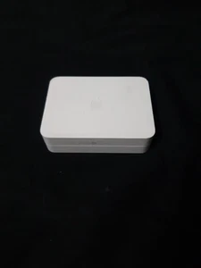 Apple Cinema HD 90w Power Adapter Box - Picture 1 of 4