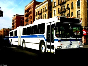 5x7 COLOR PHOTO NYC BUS 2003 NEW-FLYER ARTIC #5709 DELIVERY BWAY-207 ST 12/4/03 - Picture 1 of 1