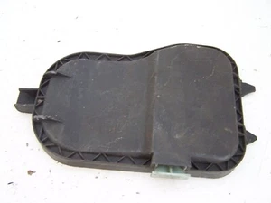 Fiat Stilo drivers side headlight dust cover (2002-2007) - Picture 1 of 3