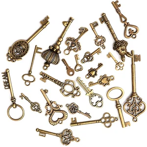 46* Old Vintage Antique Skeleton Keys Lot Large Small Necklace Pendant Bronze - Picture 1 of 11