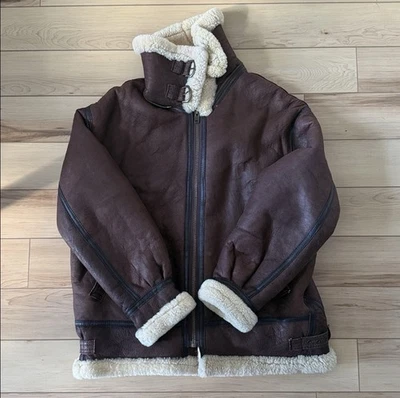 Chaqueta de piel de oveja marrón con forro crema en buen estado Foto 1 de 4