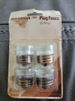 Vintage Sylvania 20 amp Glass Plug screw in fuse 1-pack Of 4pcs NOS - Image 1 of 4