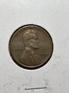 1957D Lincoln Wheat Cent - Circulated - Picture 1 of 2