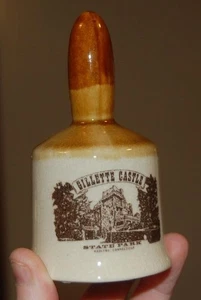 RARO CASTELLO GILLETTE VINTAGE HADLYME EAST HADDAM CT. CAMPANA CERAMICA RICORDO - Foto 1 di 6