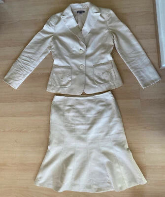 Terno saia e jaqueta Ann Taylor tamanho 6 mistura de seda e algodão na cor creme marfim - Imagem 1 de 4