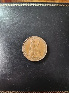 1858 Great Britain Half Penny - Picture 1 of 2
