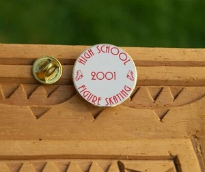2001 High School Figure Skating 1" Gold Tone Metal & Enamel Lapel Pin Pinback - Picture 1 of 4