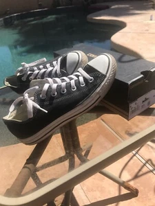 Chuck Taylor Converse Black And White Sneakers Mens 6 Womans 8 Boxe1 - Picture 1 of 8