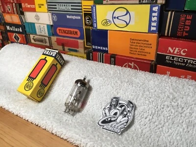1x Nuevo de Lote Antiguo ValvoHamburg EF86 6267 6cf8/NeumannU67 ManleyVox AudioTuner Micrófono Bajo Ruido Foto 1 de 4