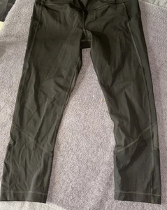 Leggings Capri Lululemon Talla 8 Verde Oliva - Imagen 1 de 9