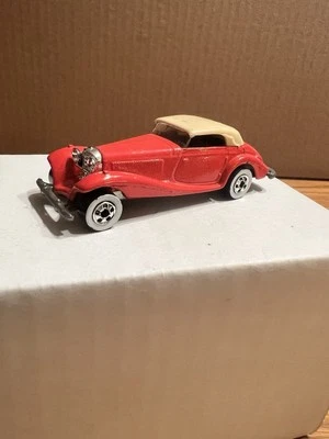 Coche diecast Malasia vintage 1982 Hot Wheels rojo Mercedes 540K neumático de pared blanco Foto 1 de 4