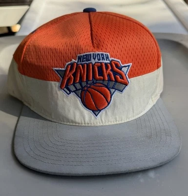 Sombrero Mitchell & Ness New York Knicks Snap Back Naranja/Blanco NBA Baloncesto Foto 1 de 4