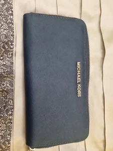 Michael Kors Navy Leather Wallet - Picture 1 of 5