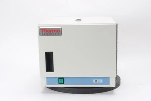 Thermo Scientific 366 Precision Incubator Oven - Picture 1 of 7