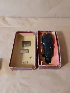 Tagliabordi elettrici piccoli vintage anni 40 Wahl in massello con scatola originale. Si accendono - Foto 1 di 7