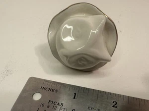 Anthropologie Hardware Knob Pull FLOWER WHITE CERAMIC Cabinet Drawer Shabby Boho - Picture 1 of 3