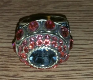 HEIDI DAUS VINTAGE CRYSTAL RING VERY RARE LOTS OF CRYSTALS - Picture 1 of 1