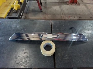 10 11 12 13 14 15 CHEVROLET EQUINOX LIFT GATE TRIM - Bild 1 von 6