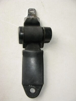 1985 Porsche 911 Carrera Repa Rear Seat Belts 00007689 - Image 1 of 4