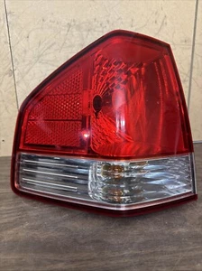 Conjunto de luz trasera Kia Borrego 2009-2011 lado izquierdo del conductor genuino fabricante original bonito - Imagen 1 de 9