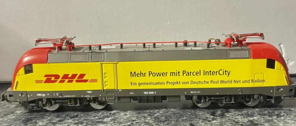 (BV) Piko H0 71002 E-Lok BR 182 009-1 DB DHL [digital, ESU, DC, OVP] - Bild 1 von 4