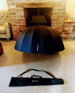 Elinchrom 125 cm Umbrella Deep Black With Silver Lining  - Picture 1 of 5