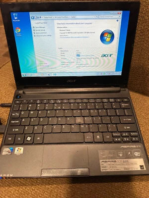 Acer Aspire One PAV70 10.1" Atom N450 1.66GHz 1GB HDD Win 7 Foto 1 de 4