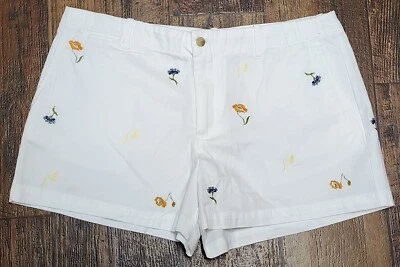 NWOT Polo Ralph Lauren Women’s White Floral Embroidered Chino Shorts - Image 1 of 3