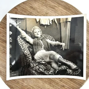 Vintage MGM Movie Studios Press Release Photograph 8x10 Viviane Blaine - Picture 1 of 8