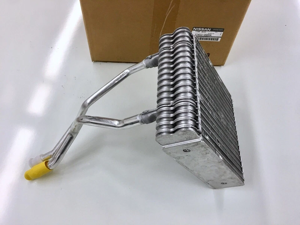 New OEM Infiniti QX56 AC REAR Evaporator Core Assembly 2008-2010 - Image 1 of 1