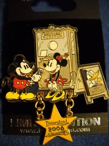 Mickey & Minnie at the Movies Dangler 2006 Disney LE Pin NEU * - Bild 1 von 1