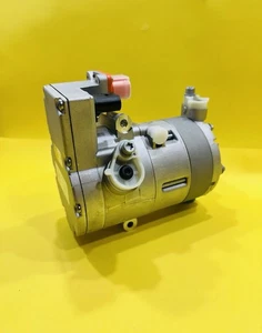 Compresor aire acondicionado nuevo Skoda, Audi Q2, Passat 3GD816803D 3GD816803L - Imagen 1 de 7