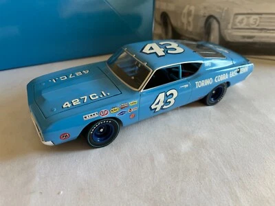 Lane Collectables #43 Richard Petty 1969 Torino Cobra #M6243085FT 1/24 Scale - Image 1 of 4