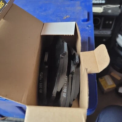 Juego de pastillas de freno de disco delanteras Car World MD566 pastillas de freno para Hyundai Scoupe 1991 1992 Foto 1 de 2