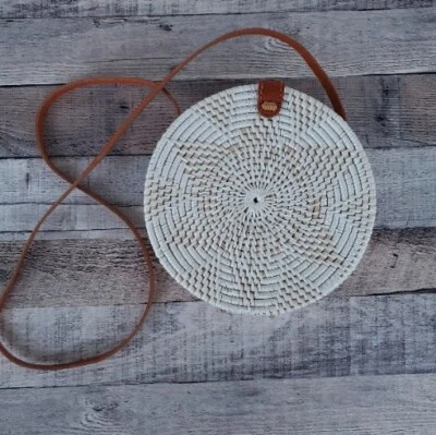 Bolso Bandolera Cleobella Mujer Tejido a Mano Bambú Cartera de Hombro Elegante Bali Redondo Foto 1 de 4