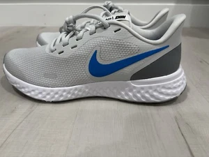 Nike Revolution Blau Grau Größe 8 Herren Neu ohne Karton " - Bild 1 von 5