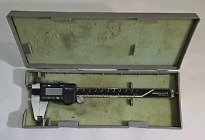 Mitutoyo Absolute Digimatic 6'' Micrometer with case - Picture 1 of 5