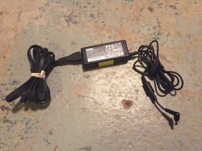 Hipro HP-A0652R3B Acer AC Power Adapter Charger 19V 3.42A GENUINE - Image 1 of 2