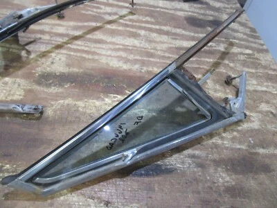 Cadillac Deville Fleetwood 1966 techo rígido ventana de ventilación frontal del conductor marco de vidrio moldura Foto 1 de 4