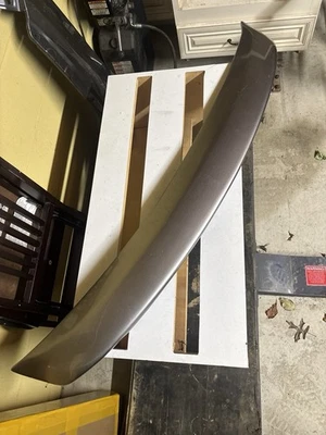 Alerón Infiniti G37/G35 OEM 2007-2013 sedán labio del maletero Foto 1 de 4