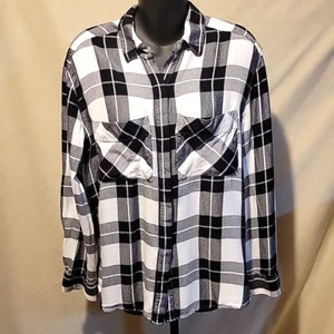 Express Black and White Plaid Button Down Flannel Shirt Long Sleeve Top Small  - Picture 1 of 9