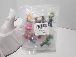 Super Mario Bros Cake Toppers Personaggi Giocattolo Mario Luigi Peach Kong Yoshi Rospo Nuovo - Foto 1 di 10