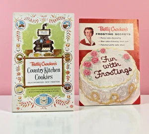 Vintage 1958 Betty Crocker's Country Kitchen Cookies & Fun With Frosting Kochbücher - Bild 1 von 4
