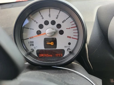 Cooper Countryman OE 2012 velocímetro medidor clúster 94 k millas mini Foto 1 de 4