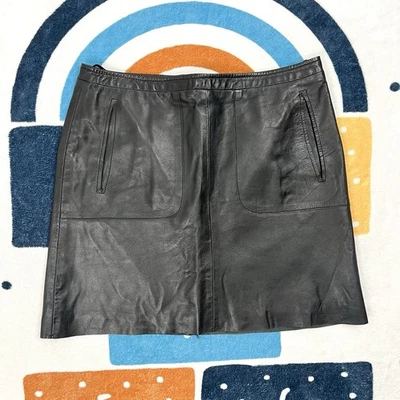 Minifalda de cuero de cordero French Connection talla AU8 / UK8 W28 forrada en poliéster Foto 1 de 4